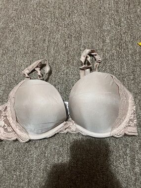 Victoria’s Secret Push Up Bra 32C Beige Nude Lace Sides Underwire T Shirt